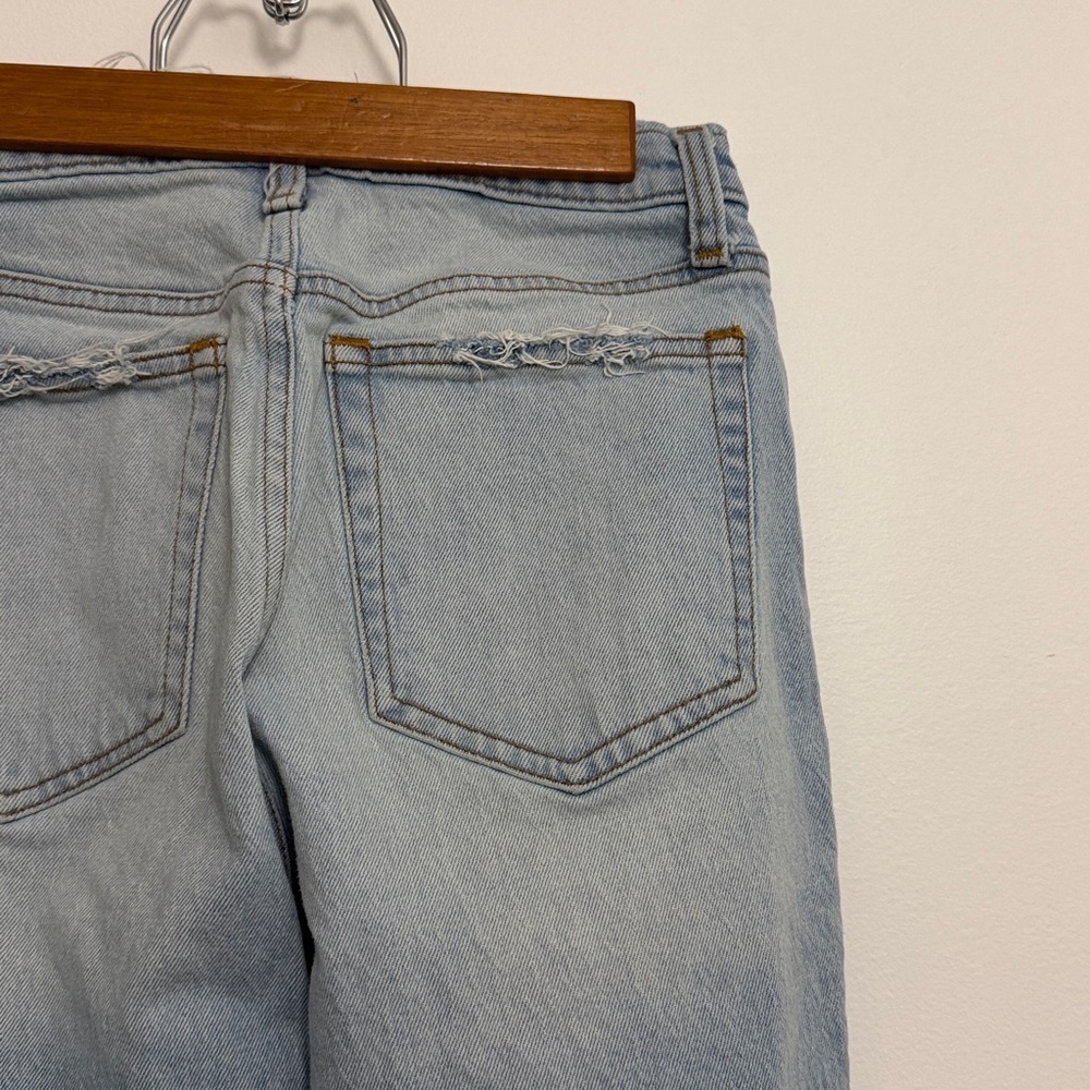 Abercrombie Distressed High Rise Mom JeansWomen's Jeans - Picture 8 of 10